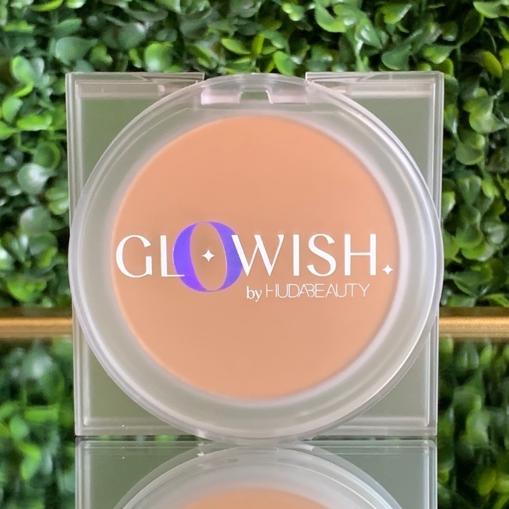 Huda TAN LIGHT 07 GloWish Luminous Pressed Powder | NEW | Full Size 10g Blurring